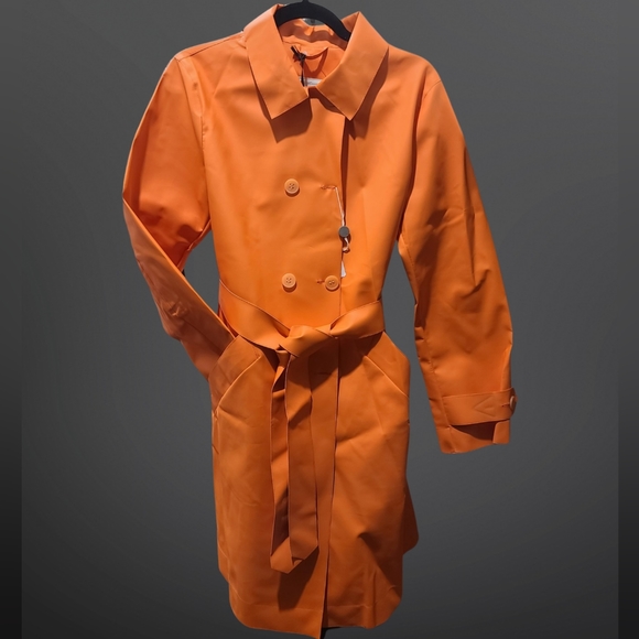 ADD Overcoat - Picture 2 of 5